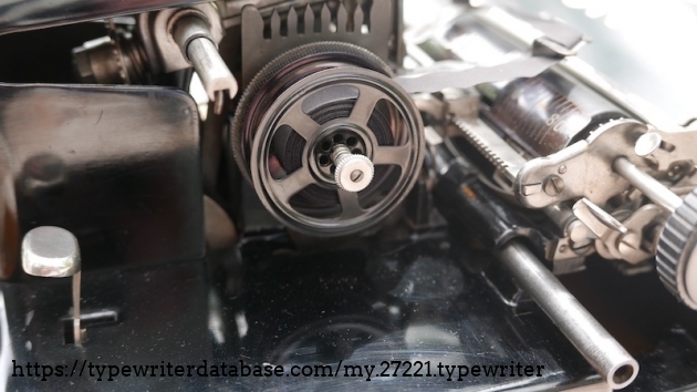 Fancy ribbon spools for 11 mm ribbons.