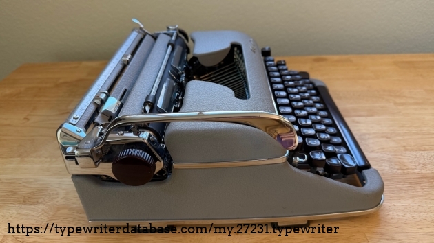Olympia SM3 left side view