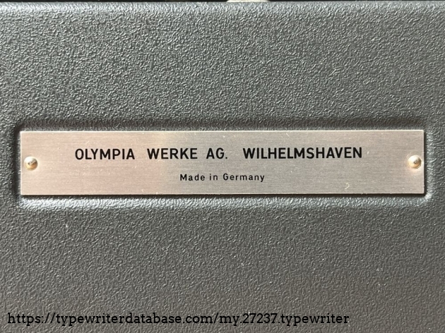 Detail: manufacturer's plate