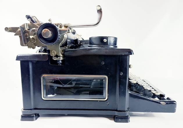 Royal "10" from the left side...