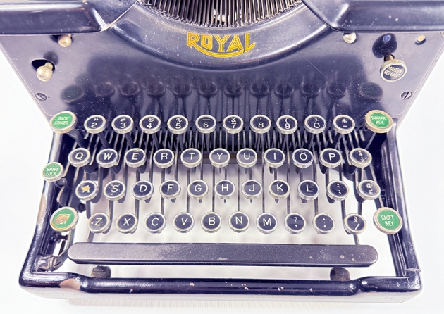 Royal "10" from the keyboard...