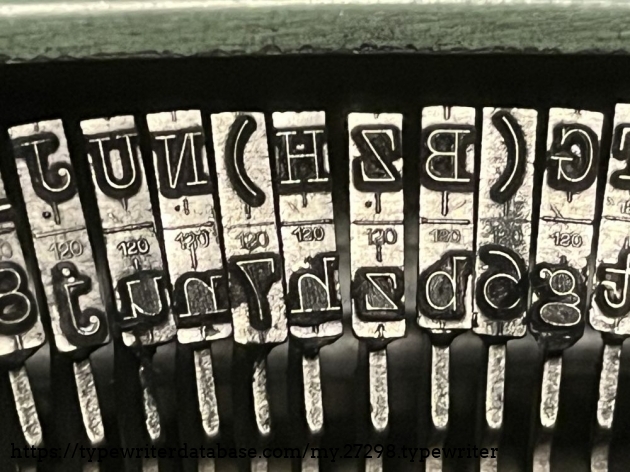 Detail: Type slugs "120" Pica 2,6mm/10pt