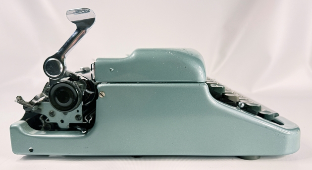 Imperial "Good Companion 4" from the left side...