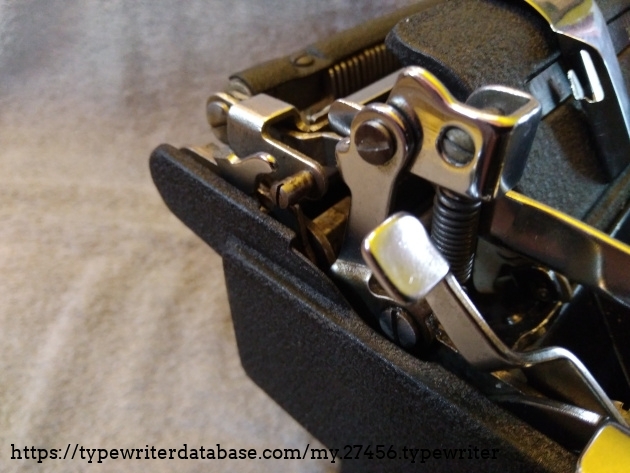 Carriage controls, LT, with broken-off "Magic Margin" lever.