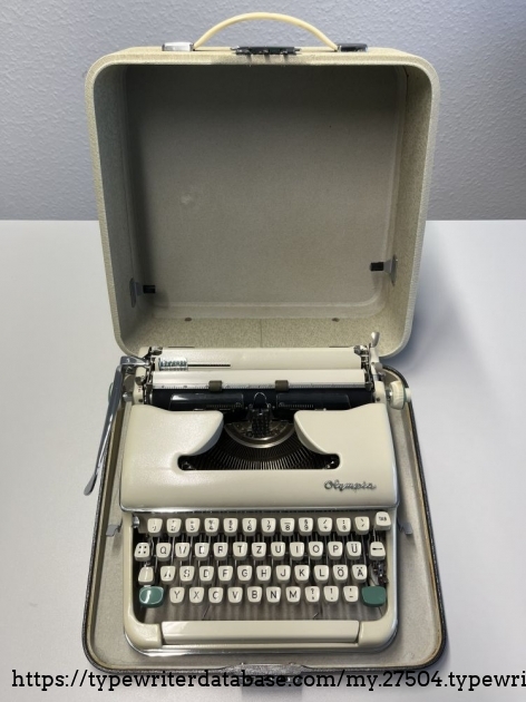 View: case with typewriter inside