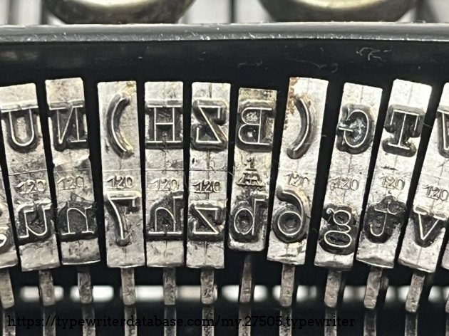 Detail: type slugs Pica 10pt (120); the type lever for the "b/B" was presumably the subject of a repair.