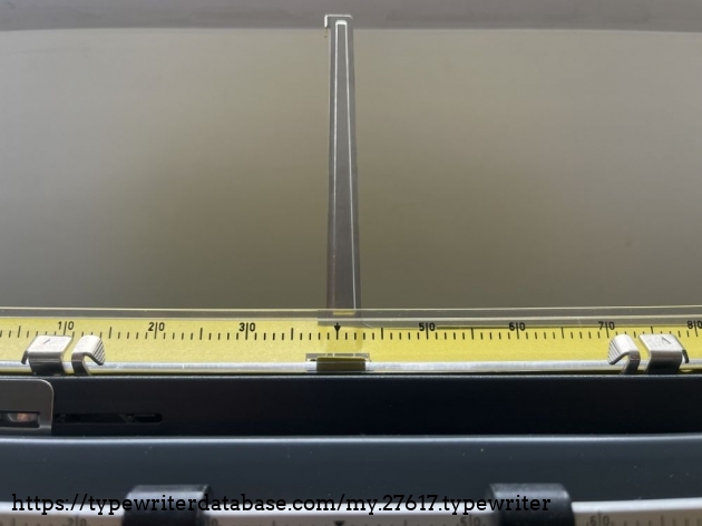 Detail: paper support