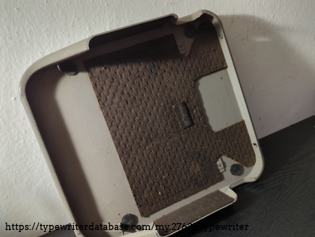 Interior of the bottom casing/chassis.