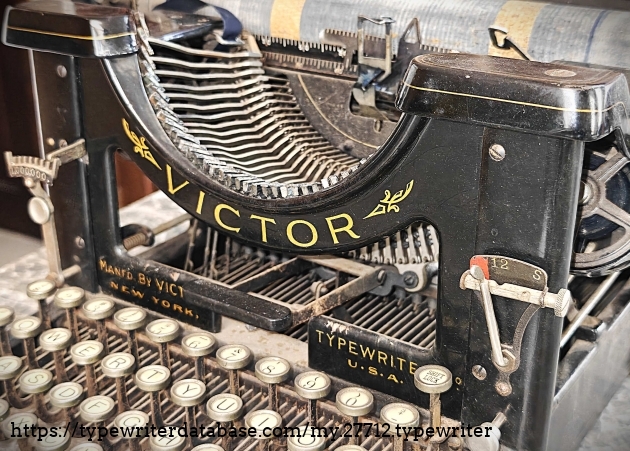 Right-angle front close-up.