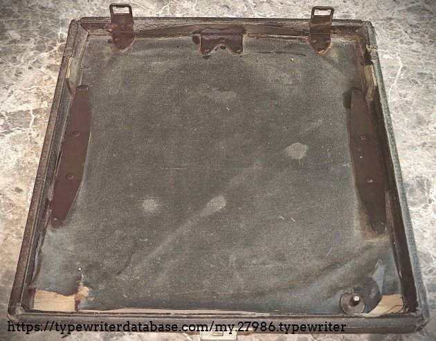 Case bottom.