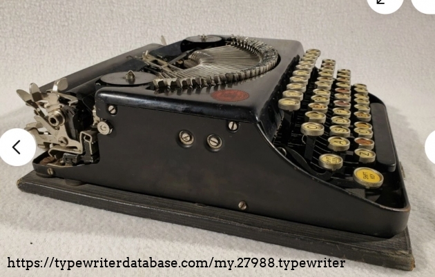 Left, with retracted typebars.