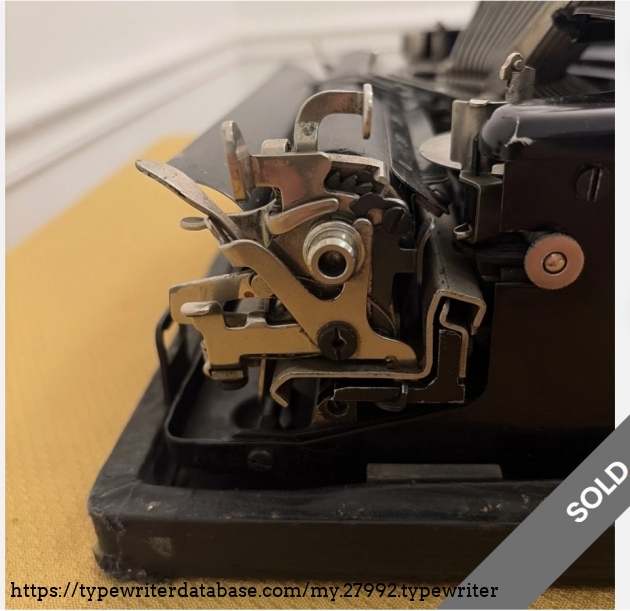 Left carriage end detail.