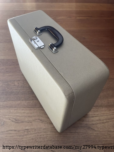 Detail: all-white case