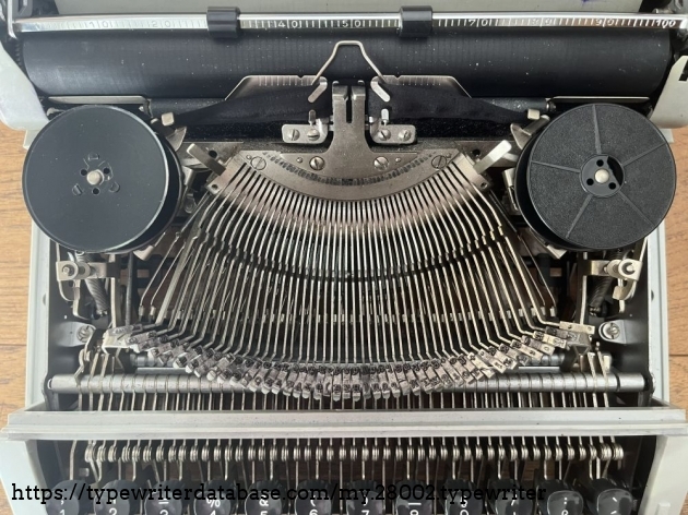 Detail: open lid