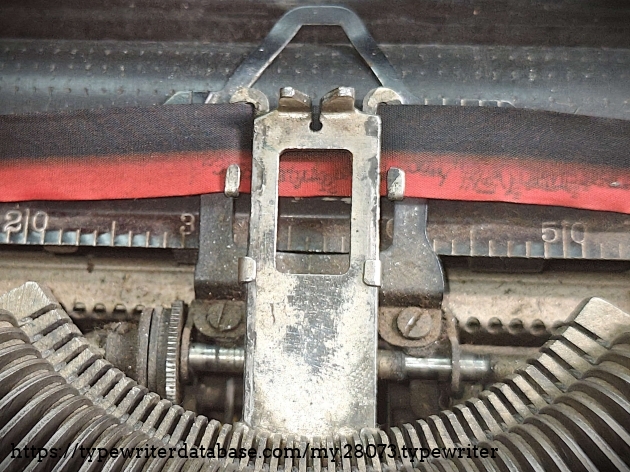 Ribbon vibrator detail.