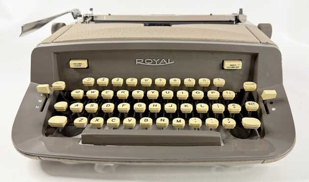 Royal "Caravan" from the front...