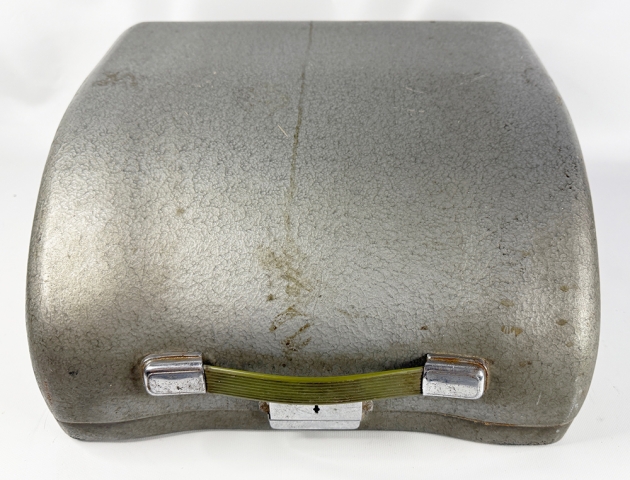 Olympia "SM3" travel case...