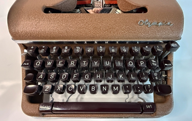 Olympia "SM4" from the keyboard...