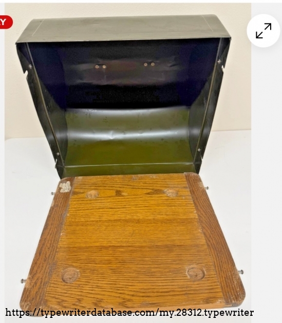 Case base and open lid.