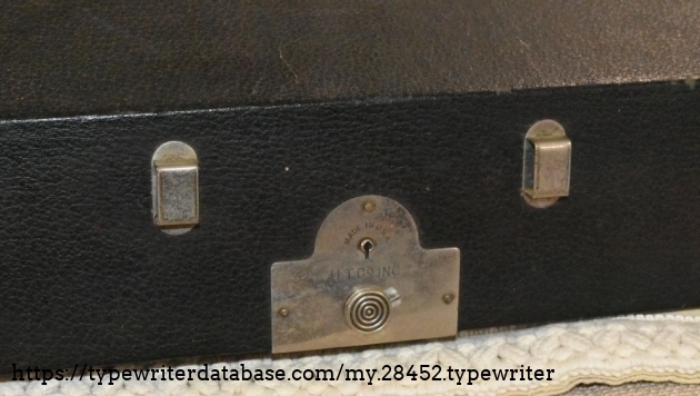 Neat hardware on the case, with engraved logo.