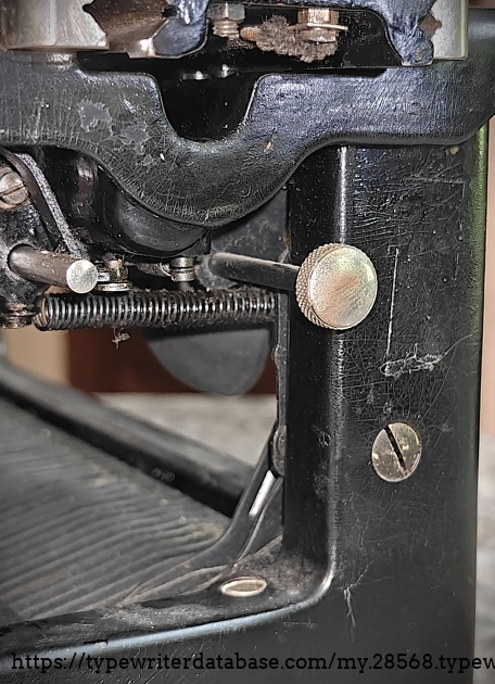 Ribbon lift adjuster.