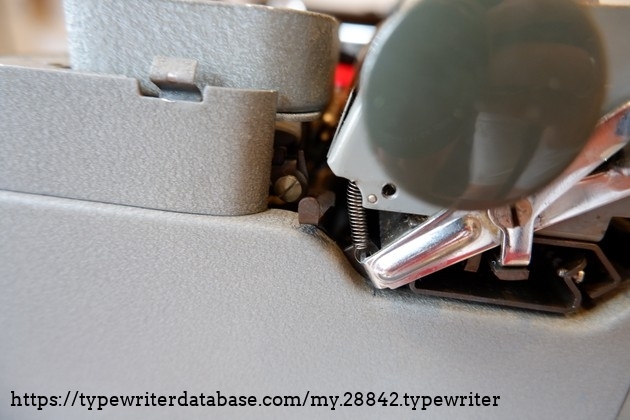 Ribbon reverse lever