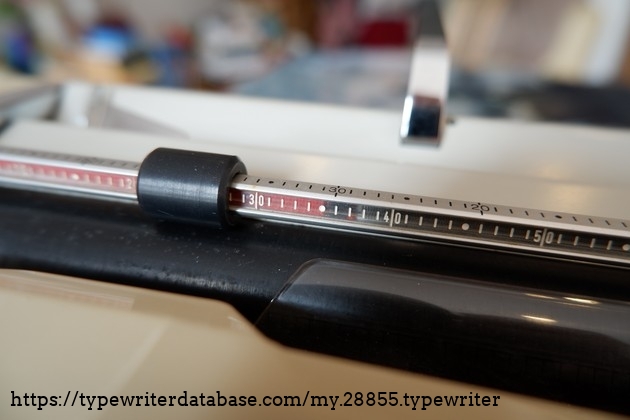 Margin indicator in the paper bail