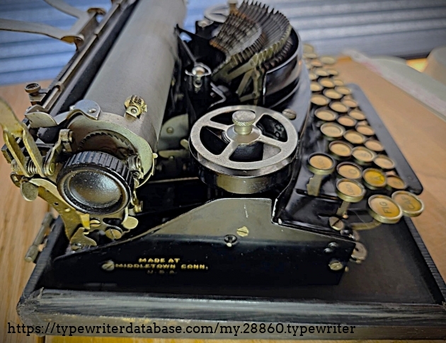 Left broadside view.