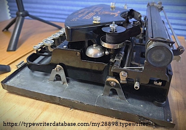 Right broadside view.