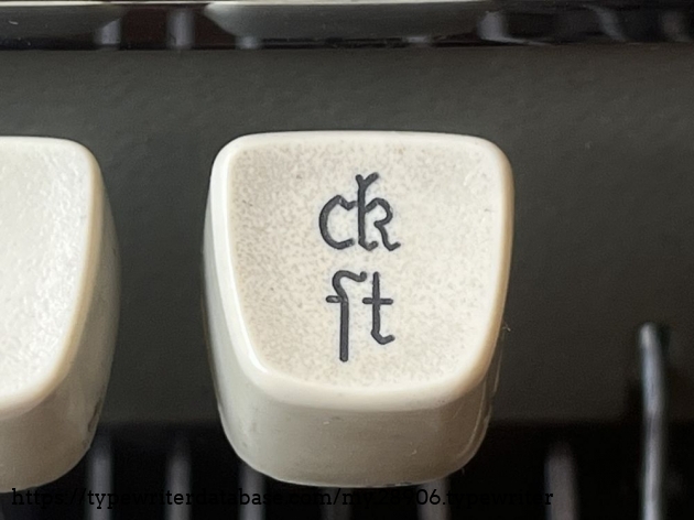 Detail: keytop for "st" and "ck" ligatures