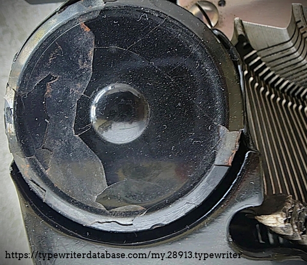 Left ribbon spool cover.