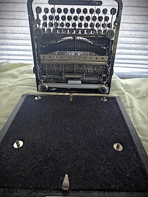 Underside with case base.