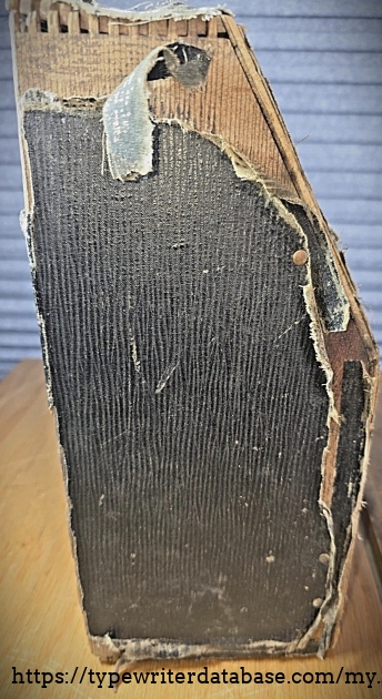 Case top, right side.