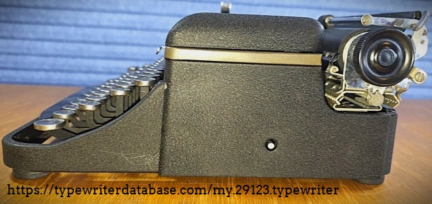 Right broadside view.