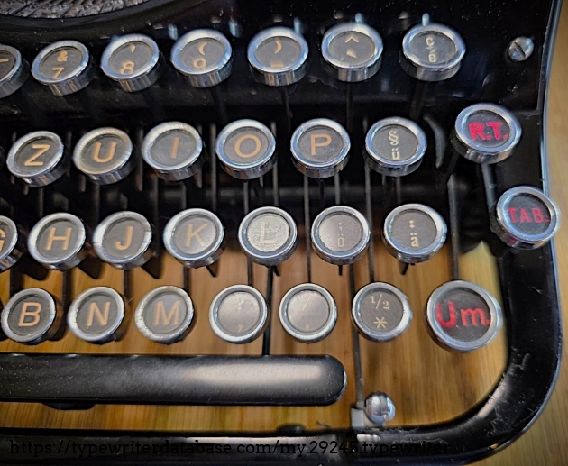 Keyboard, right half.