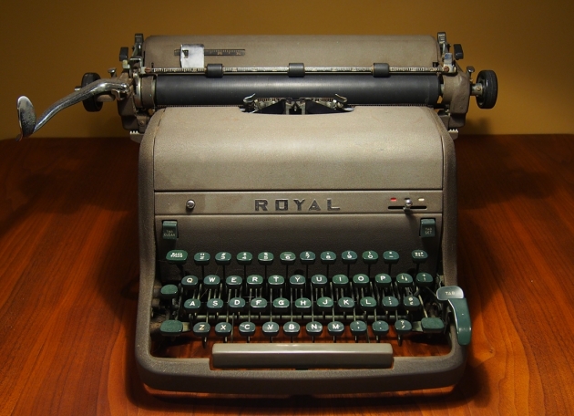 1952 Royal HH on the Typewriter Database