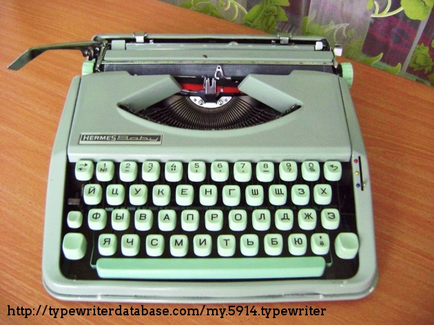 1965 Hermes Baby on the Typewriter Database
