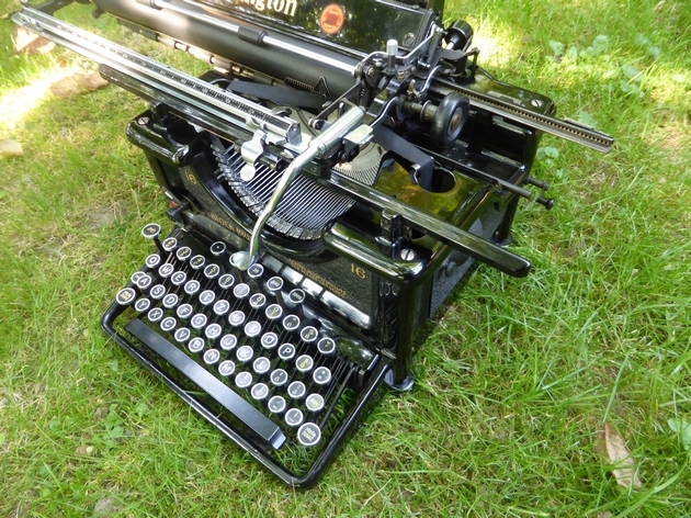 remington 16 typewriter