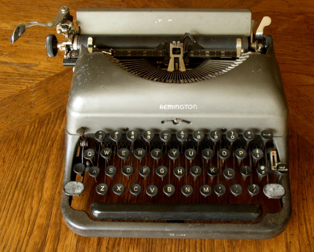 1948 Remington Deluxe Model 5 on the Typewriter Database