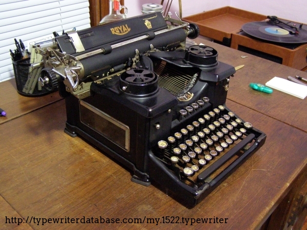 1933 Royal 10 on the Typewriter Database