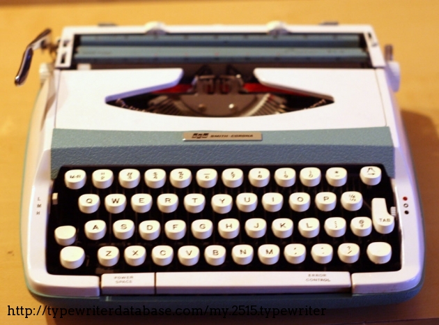 196x Smith Corona Corsair 710 on the Typewriter Database