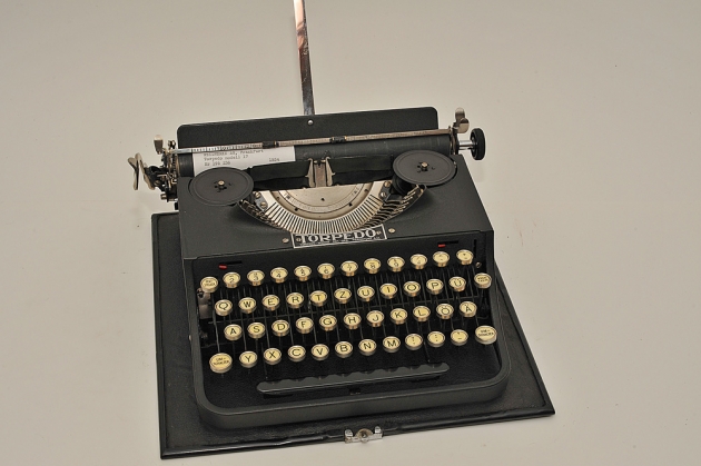 1934 Torpedo 17b On The Typewriter Database