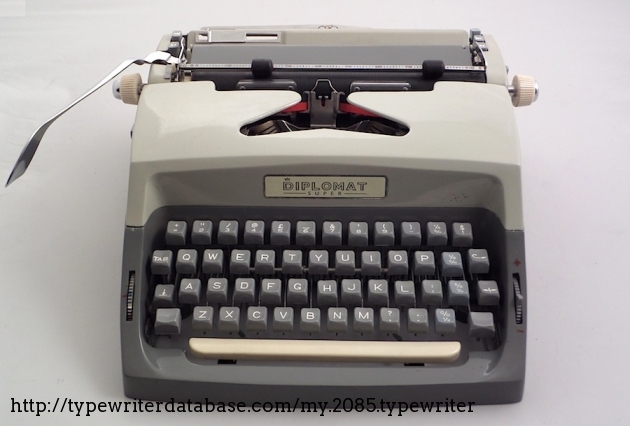 Zeta Portable Typewriter 1960s Working Typewriter Vintage 