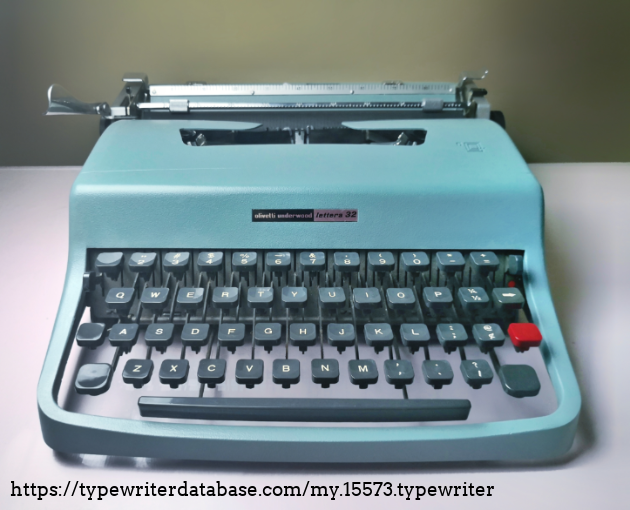 1967 Olivetti Lettera 32 on the Typewriter Database