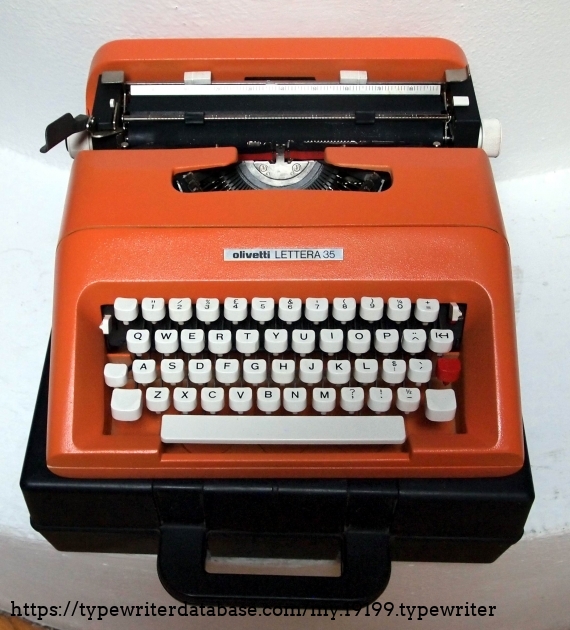 197x Olivetti Lettera 35 on the Typewriter Database