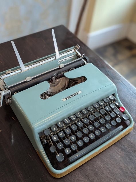1961 #1068130