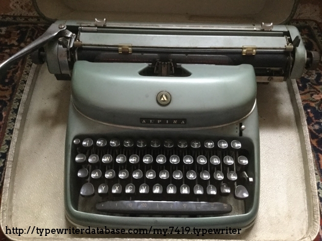 1960 Alpina DT 33 on the Typewriter Database