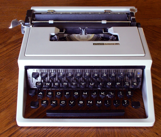 1972 Olivetti Lettera 31 Typewriter #6624523 TWDB