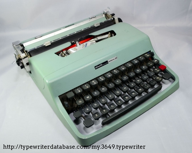 1970 Olivetti Lettera 32 on the Typewriter Database