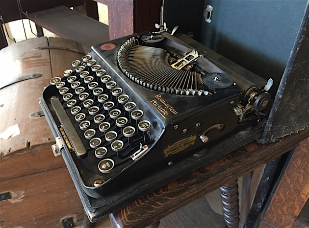 1923 Remington Portable on the Typewriter Database